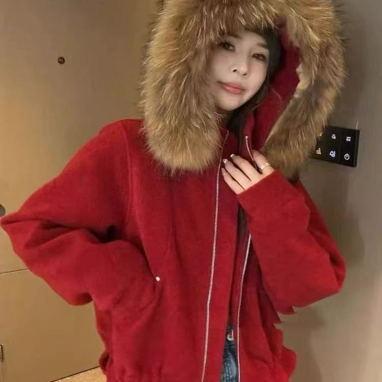 韩版红色毛呢连帽毛领外套女2025年冬季新款时尚加厚减龄棉服上衣