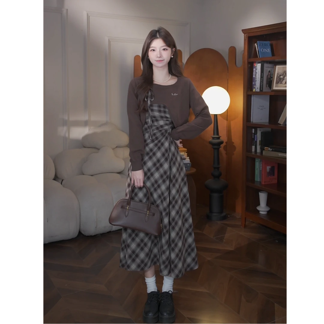 鹿向南【焦糖朗姆】秋季新款美拉德慵懒气质格纹吊带裙罩衫真两件女