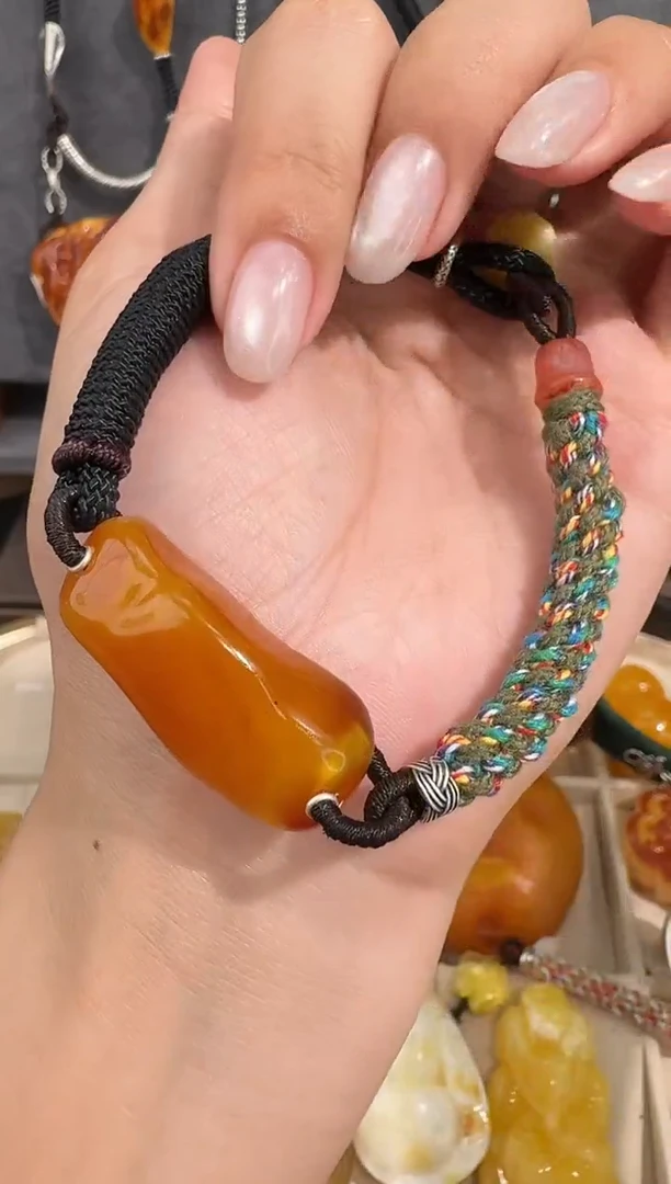 裸石琥珀未镶嵌琥珀