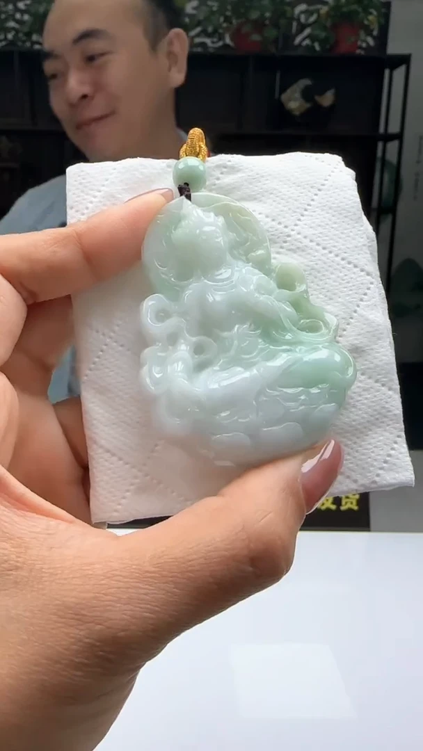 【闪购商品】翡翠颈饰未镶嵌天然翡翠A货吊坠