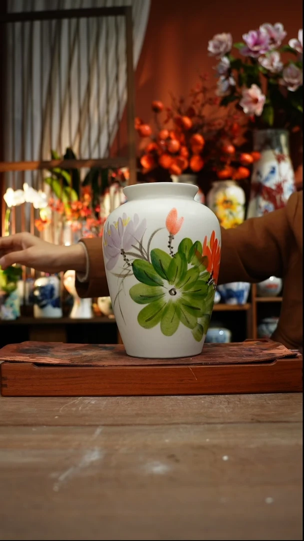 当代景德镇设计师釉下手绘陶瓷花瓶