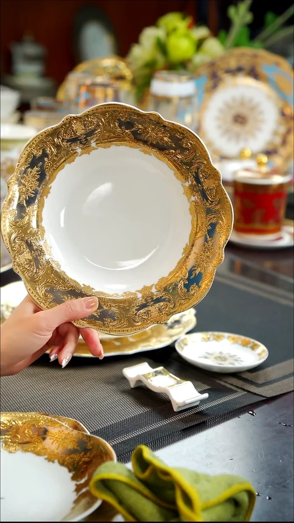 瓷片8.5英寸草帽盘1个