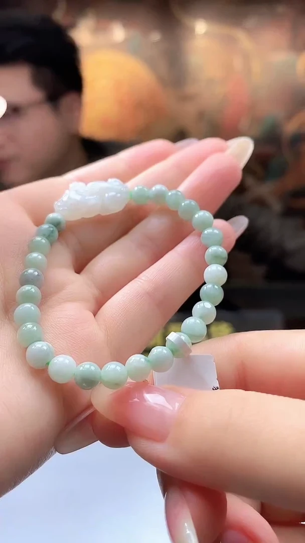 颈饰未镶嵌翡翠翡翠多样性发其一