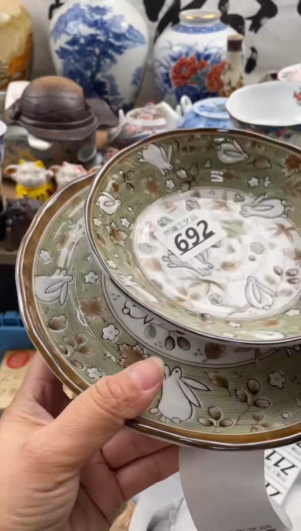 【闪购商品】瓷片692然曦海外工艺品。。。