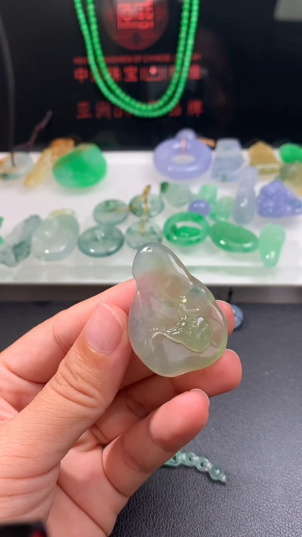 未镶嵌定制翡翠