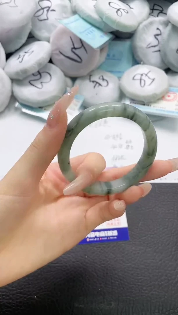 未镶嵌手镯石英质玉31-54