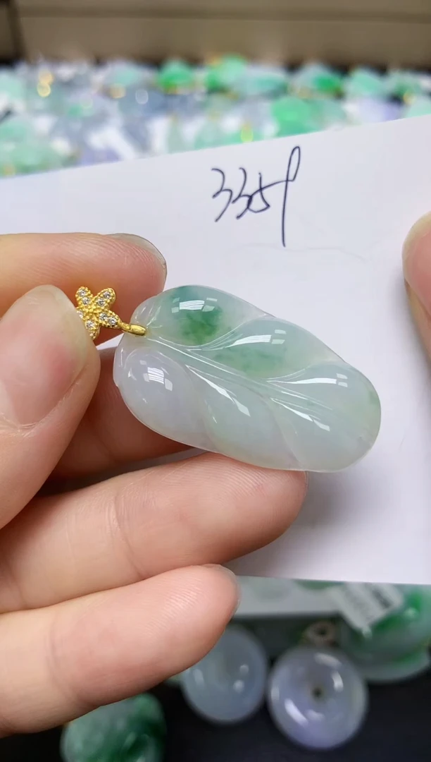 翡翠未镶嵌颈饰 天然缅甸翡翠A货