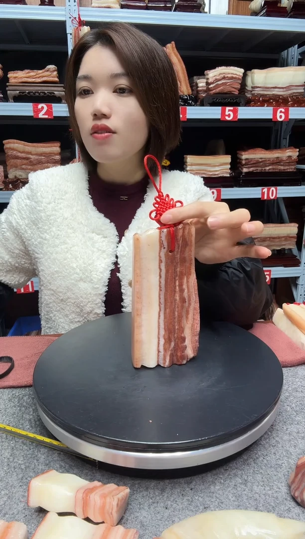 石材广西猪肉石008,17-8-2.5厘米