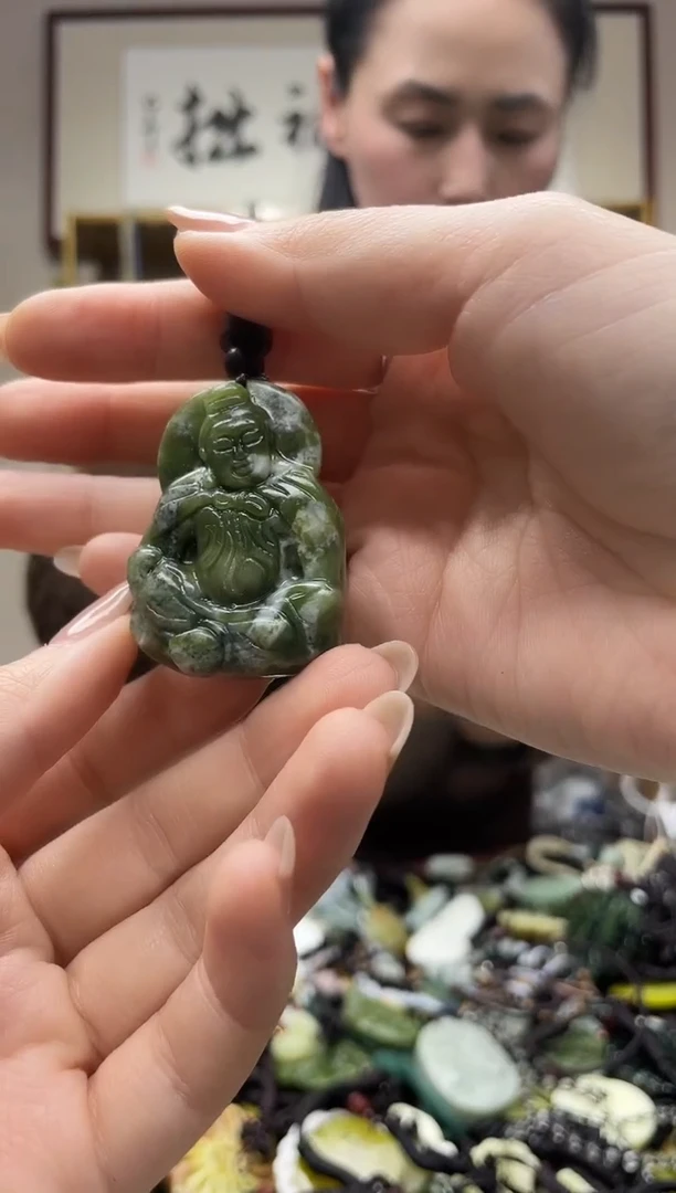 未镶嵌岫玉吊坠·