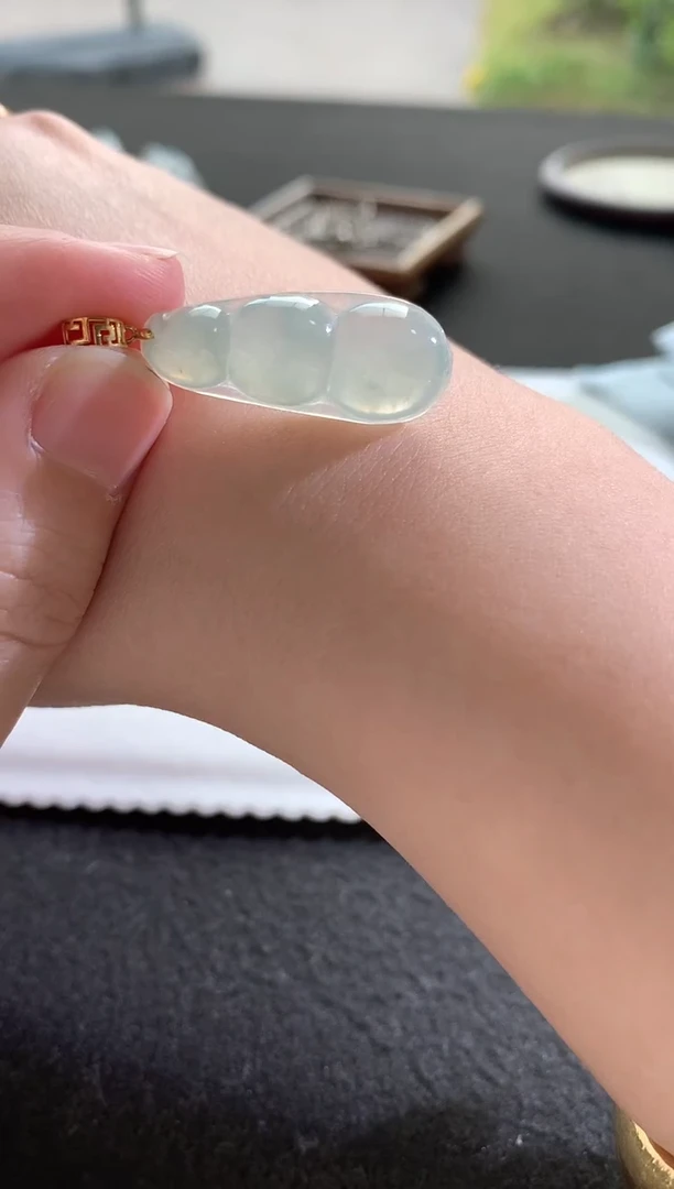 未镶嵌挂件翡翠豆子
