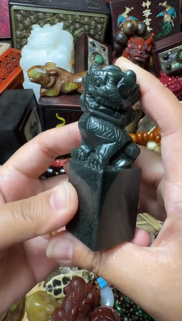 未镶嵌和田玉摆件主播推荐：一物一拍，讲解为准！