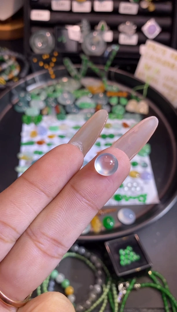 【闪购商品】翡翠挂件未镶嵌蛋面