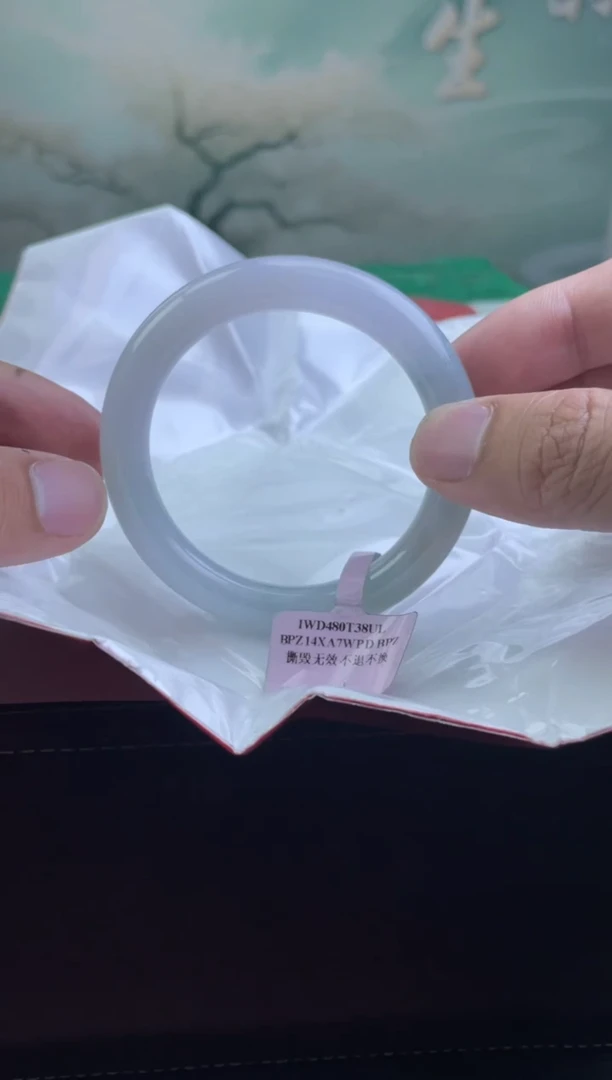 翡翠手镯未镶嵌30