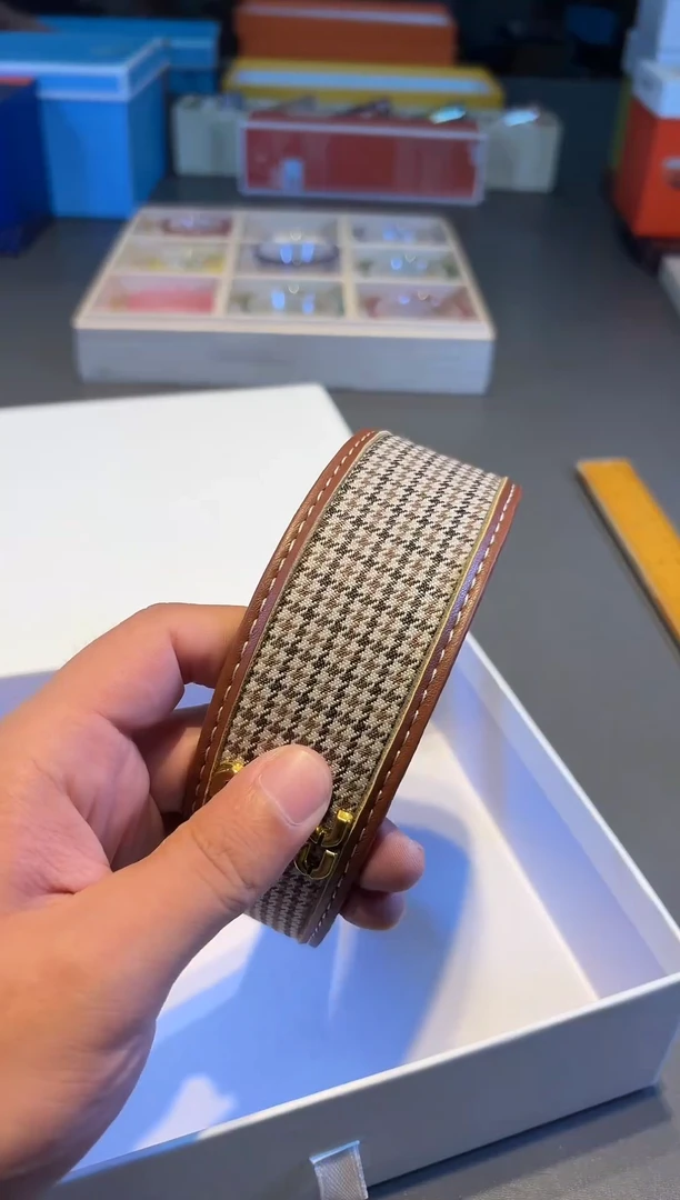 M小新全球小新全球小新全球
