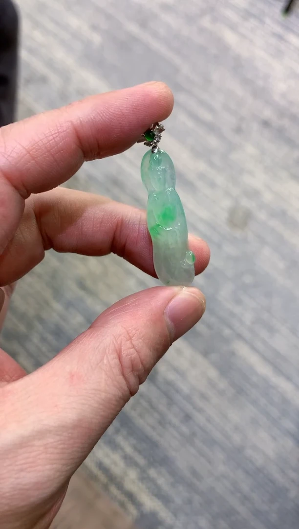 颈饰未镶嵌翡翠天然A货翡翠