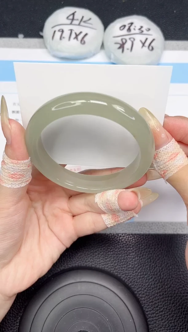 石英质玉手镯未镶嵌87-62.3