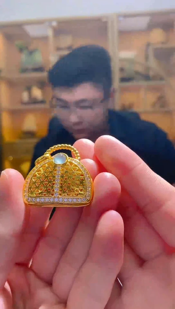 翡翠未镶嵌颈饰J-@@SX53102