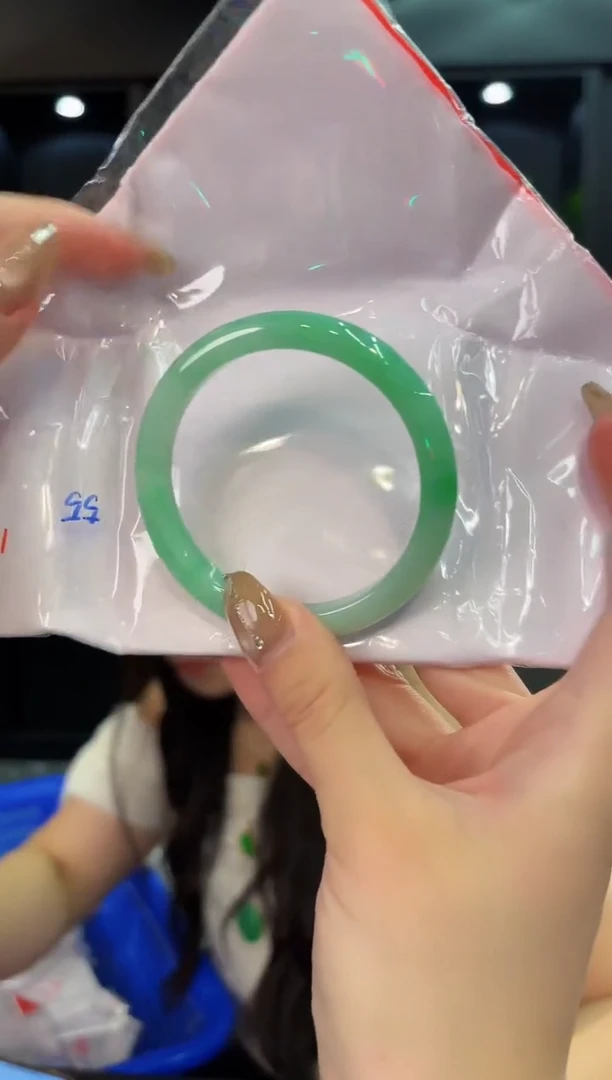 翡翠手镯未镶嵌25缅料A货/支持复检/一件