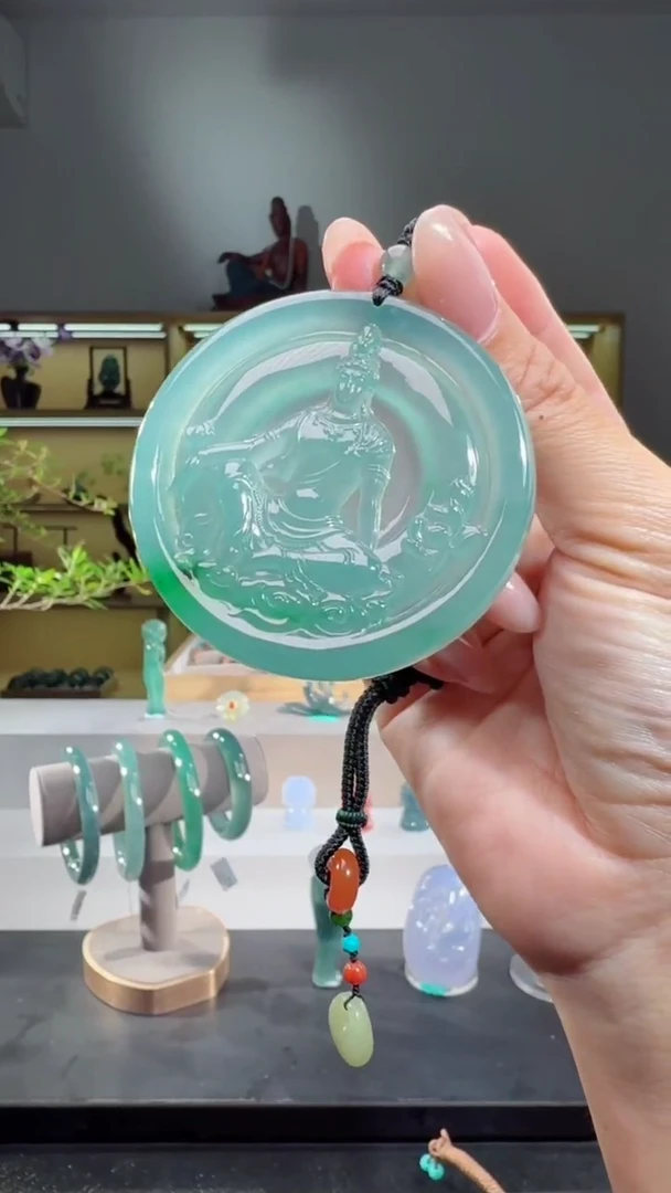 吊坠(不含链)未镶嵌翡翠观音