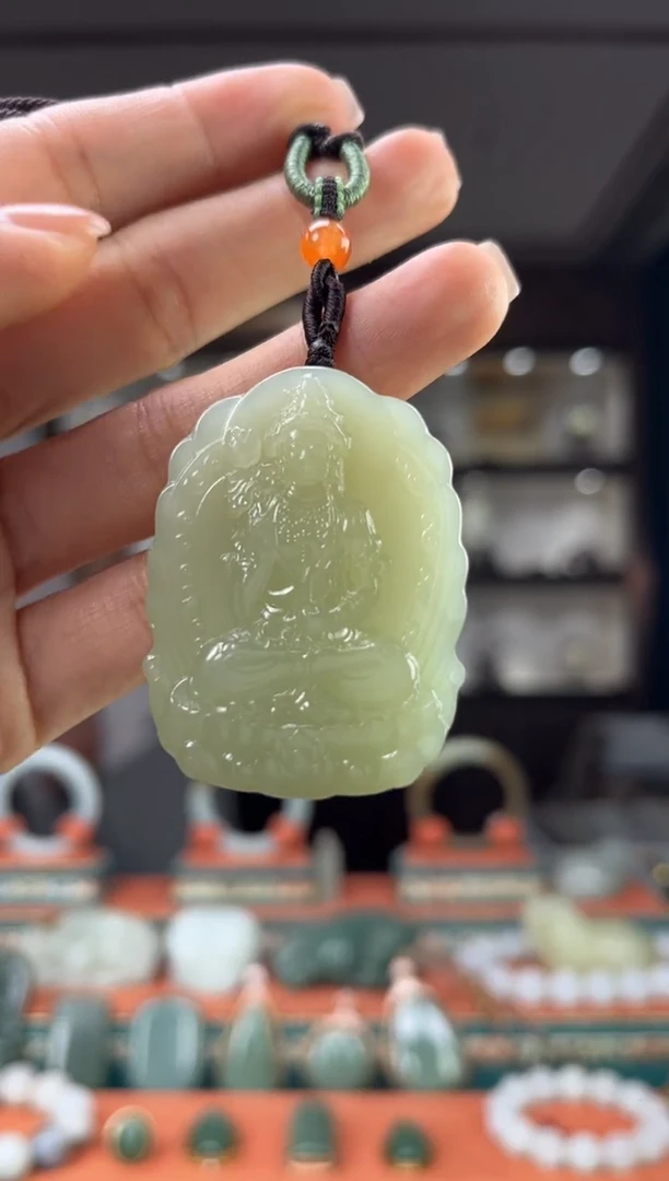 和田玉未镶嵌颈饰佩佩