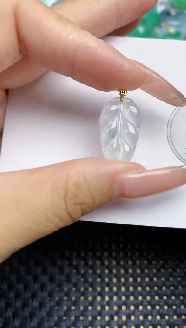 颈饰18K金镶嵌翡翠天然缅甸A货翡翠百元以上9元证书费自理