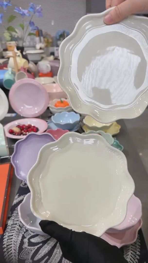 【闪购商品】瓷18cm花边盘奶油白-2个装