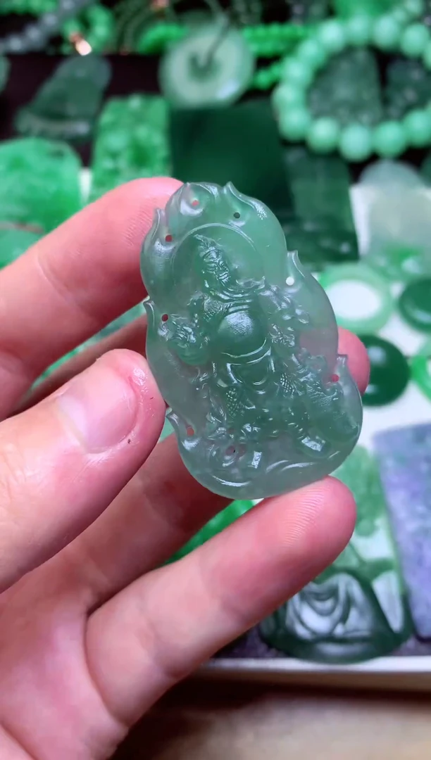 定制翡翠未镶嵌S****、天然缅甸翡翠A货毛货吊坠