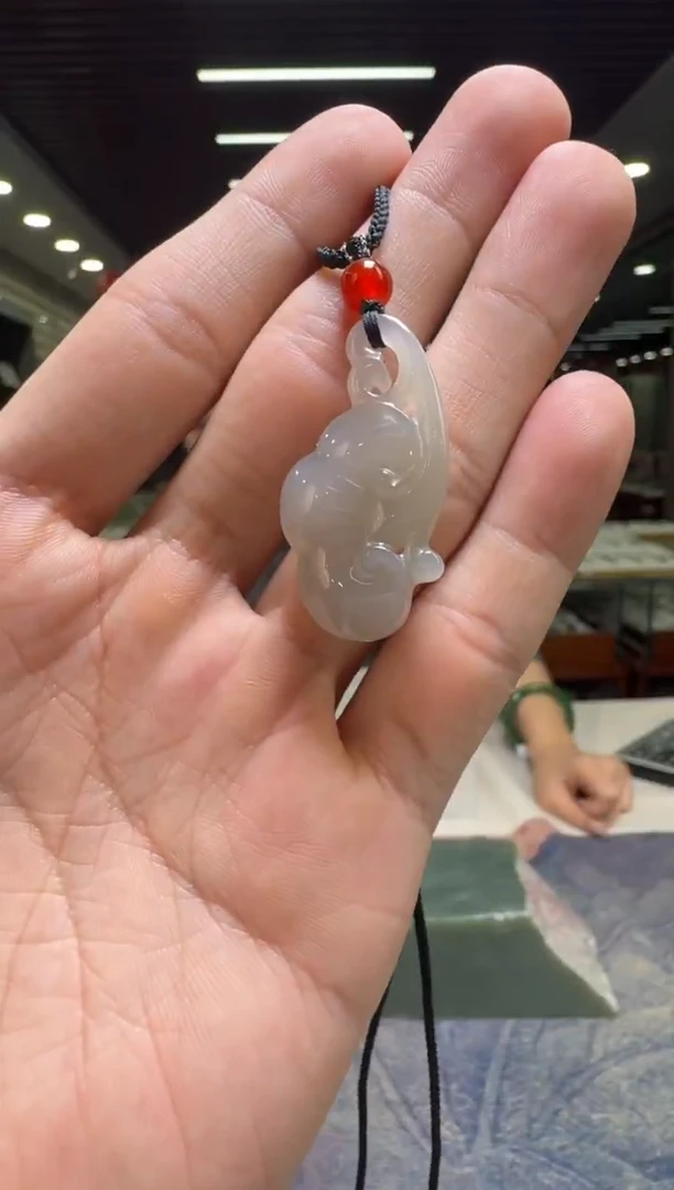 颈饰未镶嵌和田玉烟紫灵芝如意吊坠/配绳