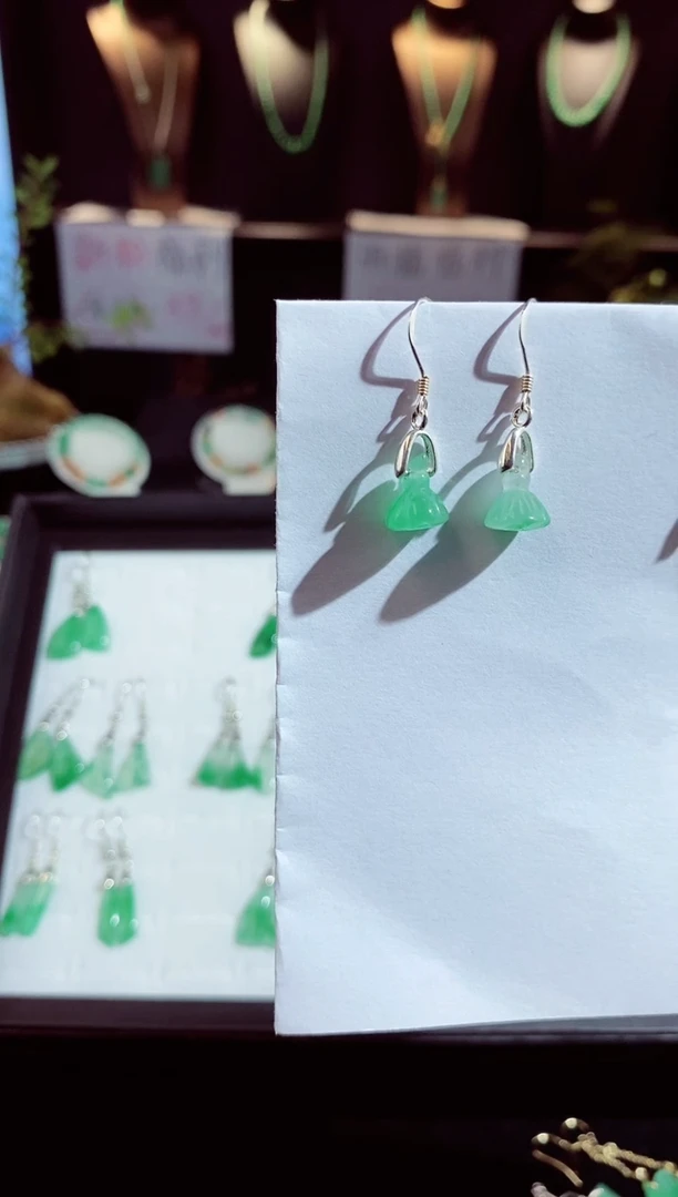 【闪购商品】石英质玉耳坠未镶嵌耳坠