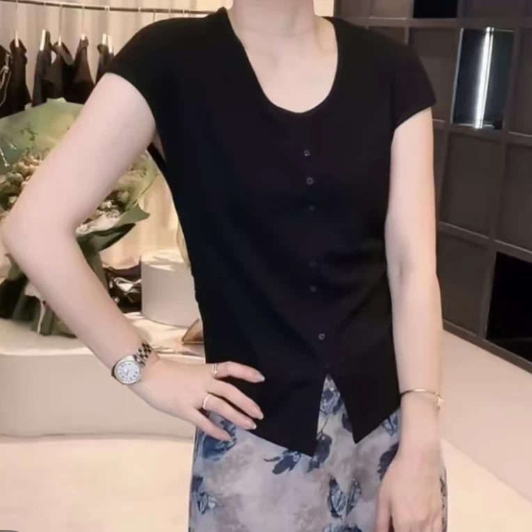 设计感时尚小众百搭无袖女2025夏季新款女士气质通勤显瘦上衣