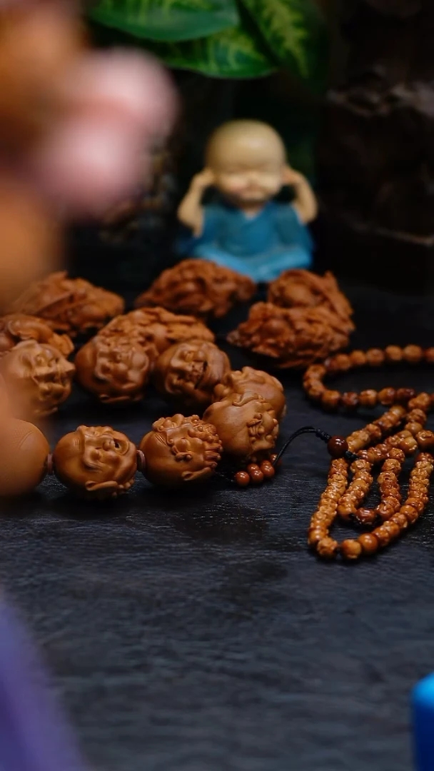 吊坠橄榄核T*御龙童子弥勒