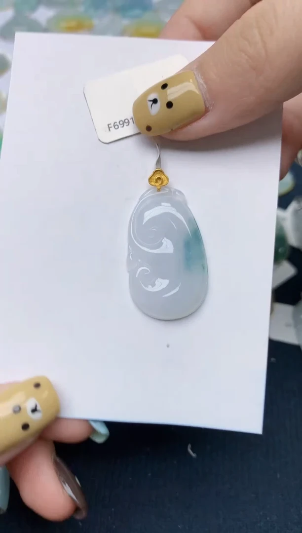 翡翠18K金镶嵌颈饰天然翡翠A货
