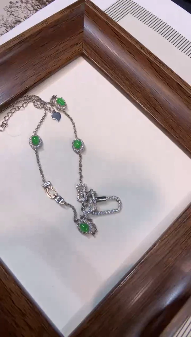 颈饰银S925镶嵌翡翠蛋面百搭套链