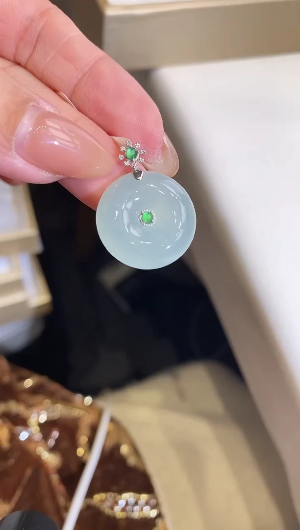 吊坠(不含链)18K金镶嵌翡翠平安扣