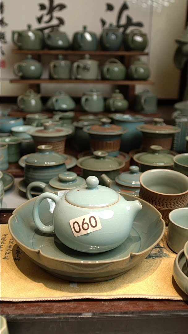 陶天青色完美品倒烧西施壶，容量220