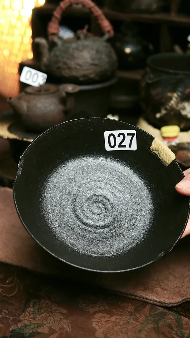 027紫砂全手工黑色壶承
