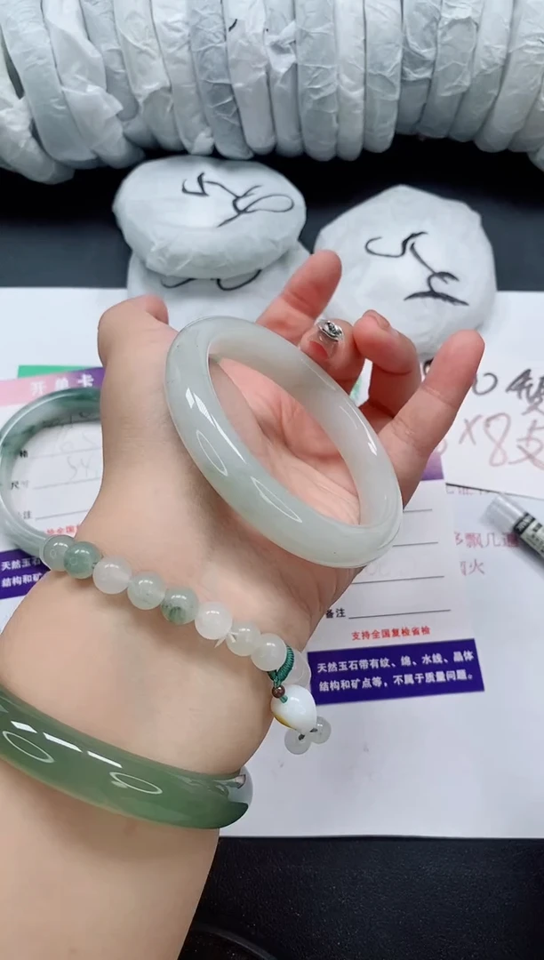 未镶嵌手镯石英质玉241/56-57