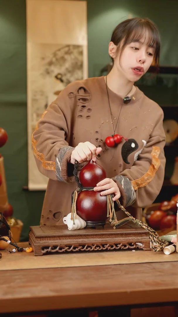 135号精品天然大漆酒葫芦一物一拍~