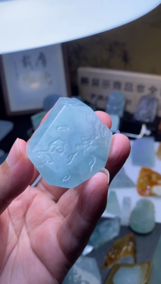未镶嵌定制翡翠米*?天然缅甸翡翠A货
