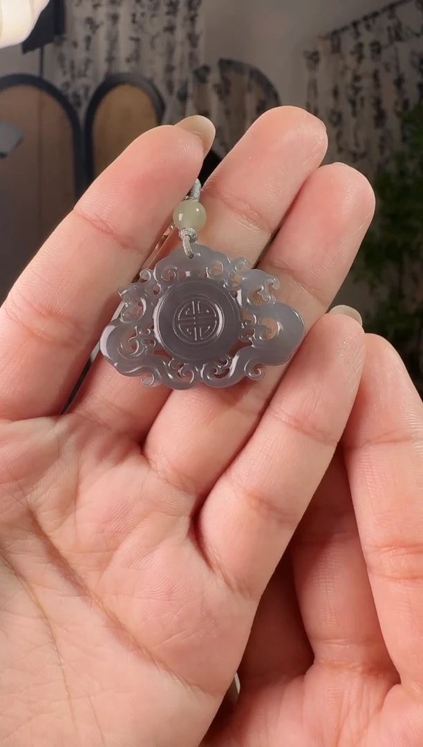 颈饰未镶嵌和田玉烟紫龙凤牌 p