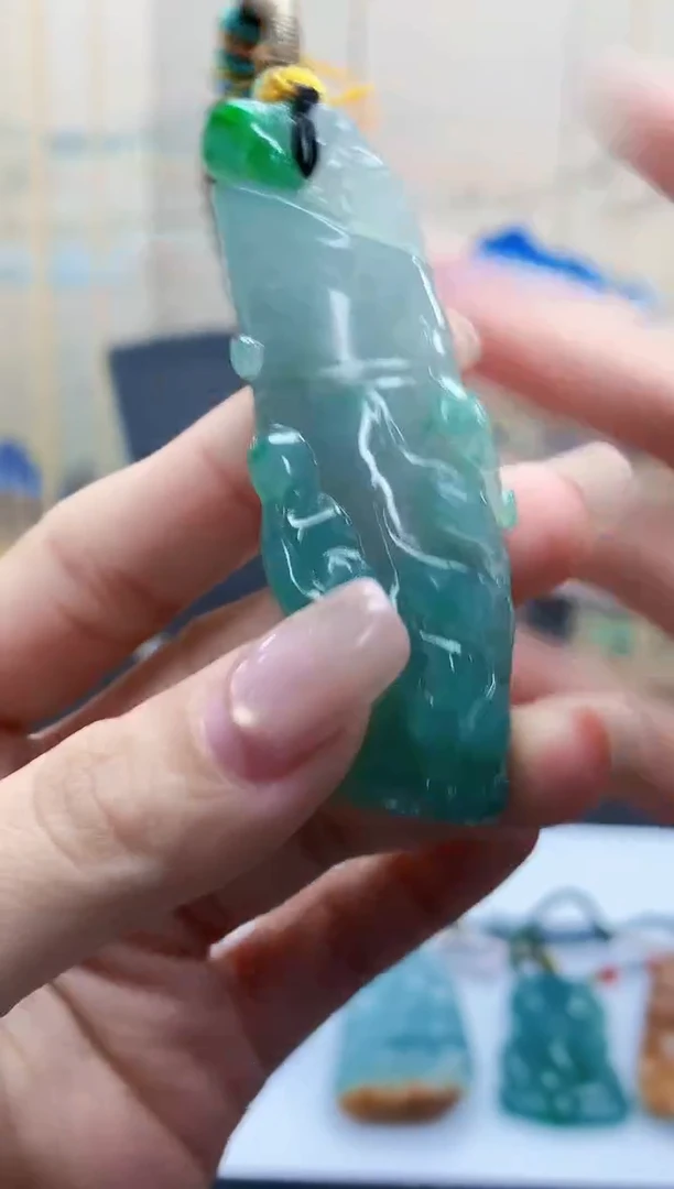 定制翡翠未镶嵌5060lr-毛货挂件167