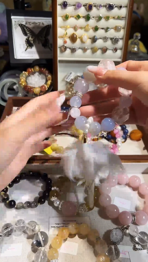 未镶嵌手链水晶多样性（X2拍）发其一，颜色微差