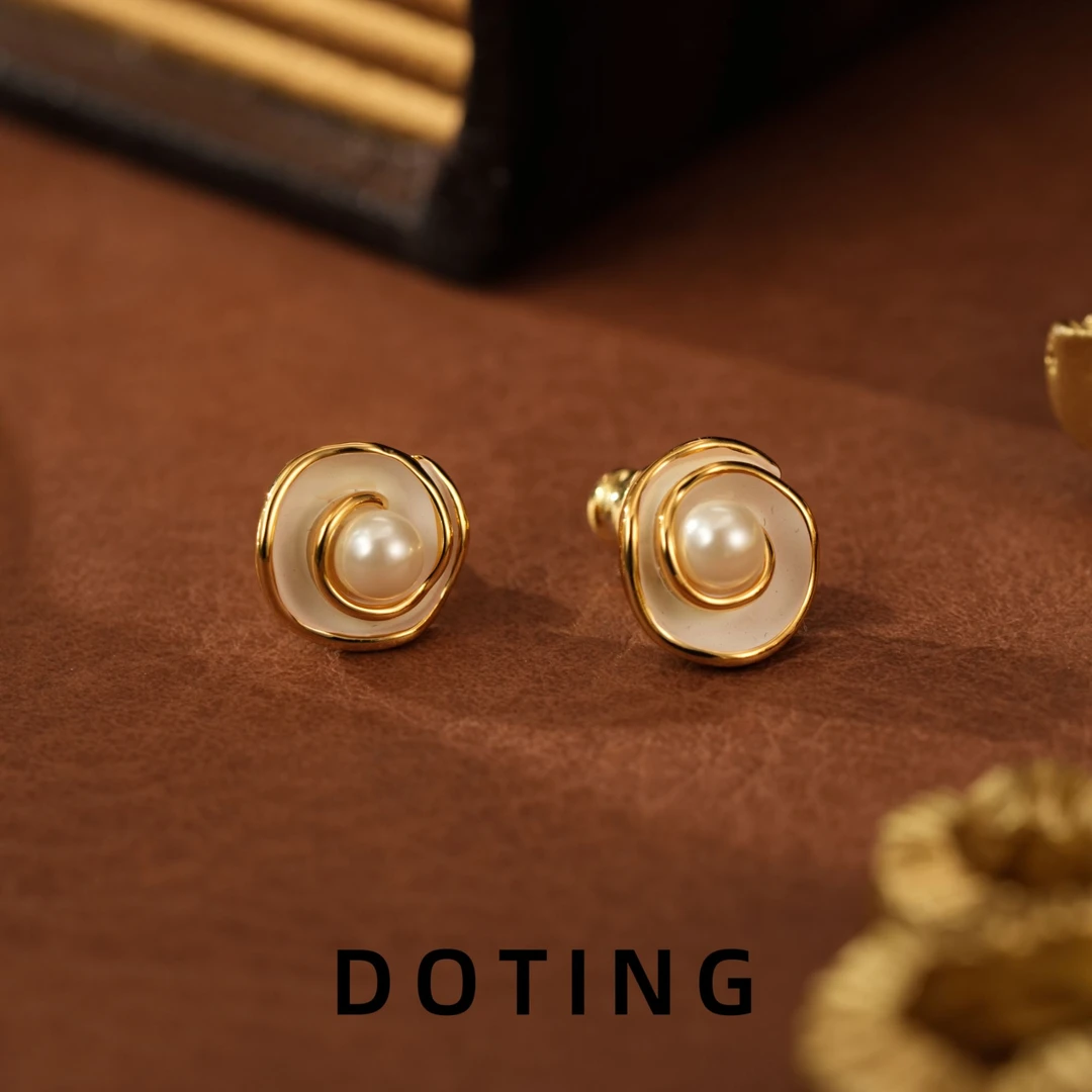 合金仿珍珠耳饰 《白玫瑰》耳钉ZG-01177