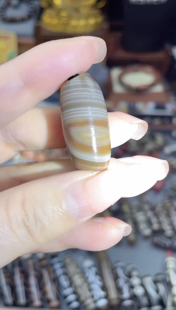 未镶嵌珠珠玛瑙/玉髓天然缠丝单珠