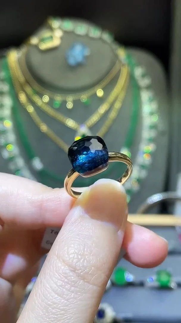 托帕石戒指18K金镶嵌6.95ct