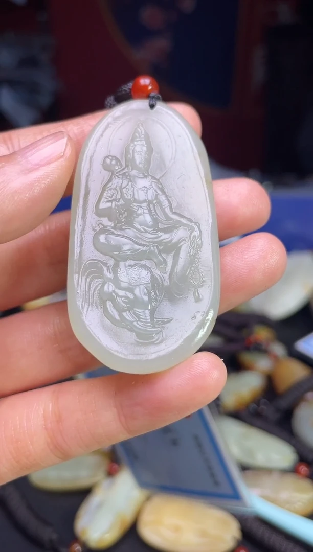 颈饰未镶嵌和田玉1