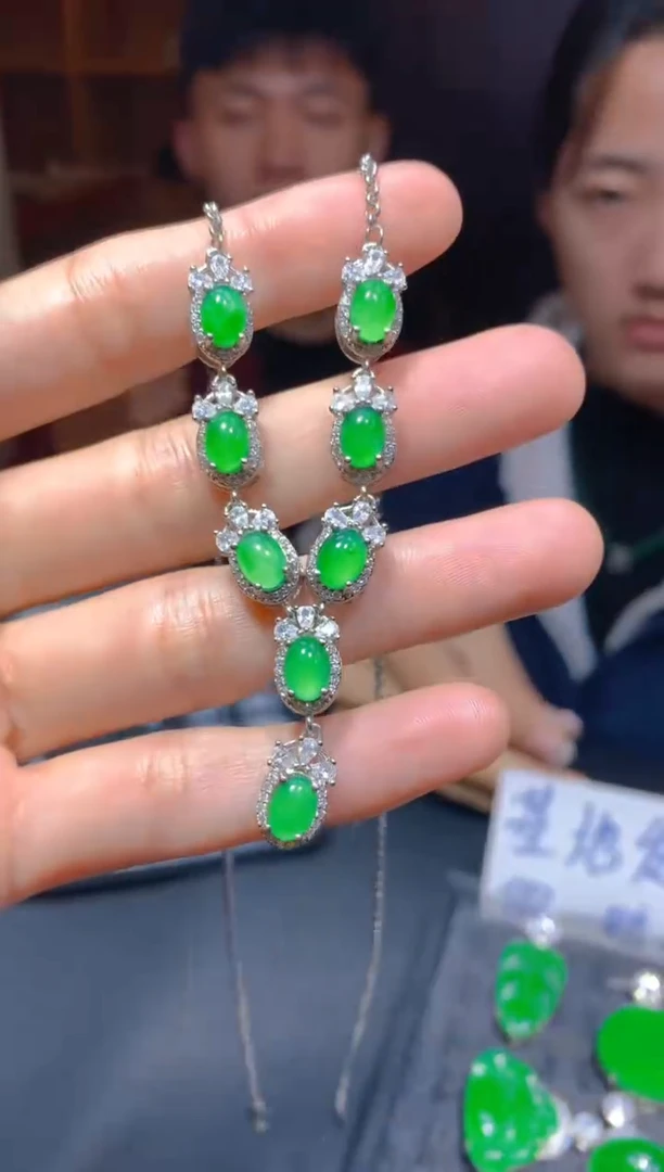未镶嵌定制翡翠30多样性发货（发其一）
