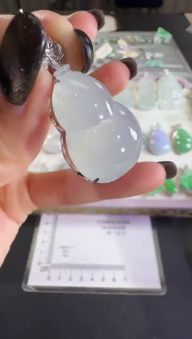 吊坠(不含链)18K金镶嵌翡翠【源头工厂】钻石镶嵌