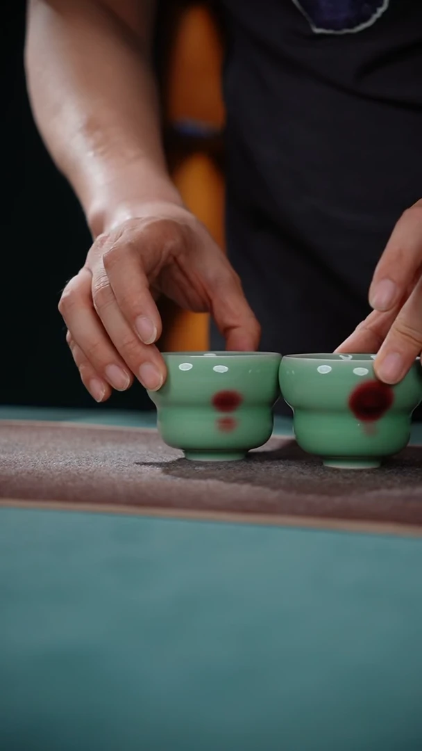 35-2葫芦杯（微风玉青）