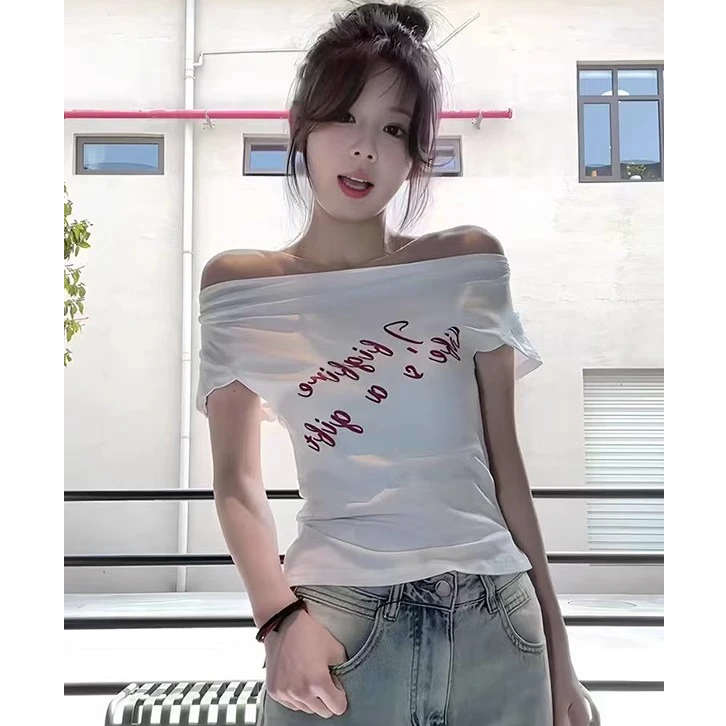 纯欲风一字领字母印花短袖t恤女夏季修身显瘦辣妹百搭露肩上衣ins